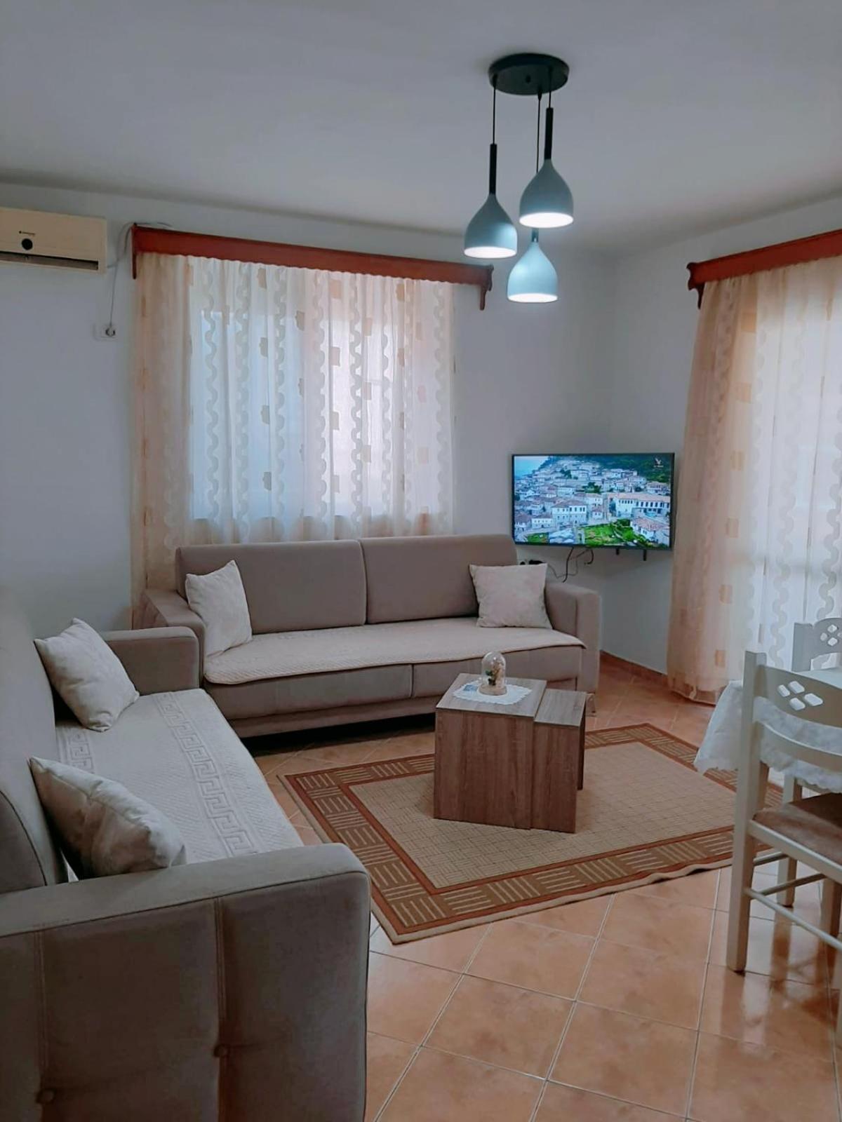 Vangert Apartment Berat Exterior foto