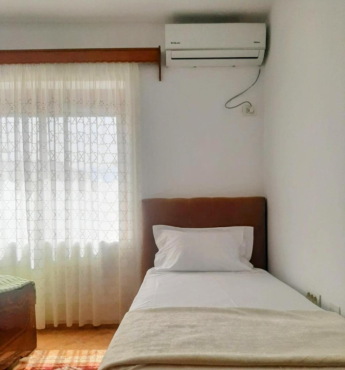 Vangert Apartment Berat Exterior foto