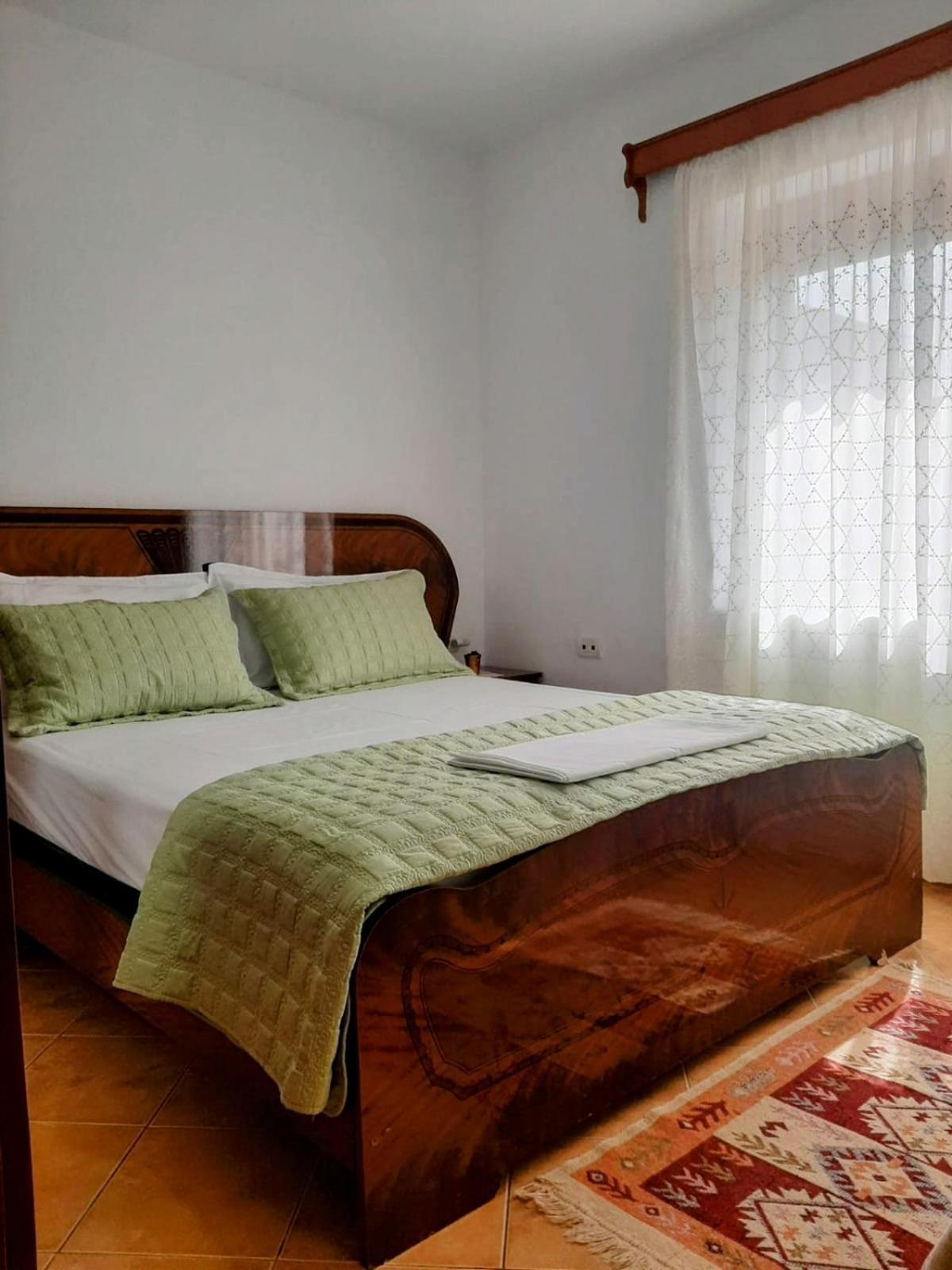 Vangert Apartment Berat Exterior foto